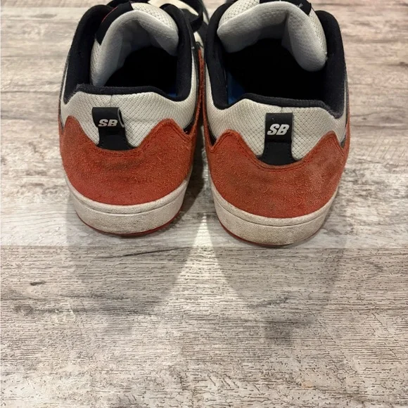 Nike Men's SB Alleyoop Black and Red Skateboarding Sneakers - Picture 3 of 4